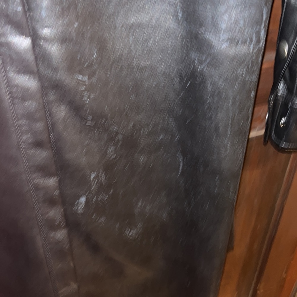 Black leather - Picture 12 of 12